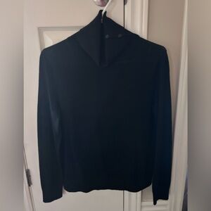 BANANA REPUBLIC ladies sweater.